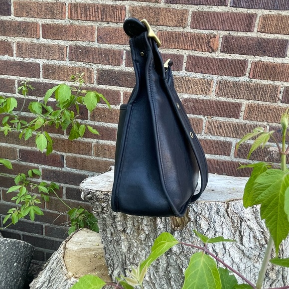 Coach 9966 Vintage JANICE LEGACY Black Glove Leather Crossbody Shoulder Bag USA - Picture 2 of 15